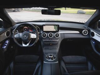 Mercedes-Benz C 220 Amg-Pakett 2.0 143kW