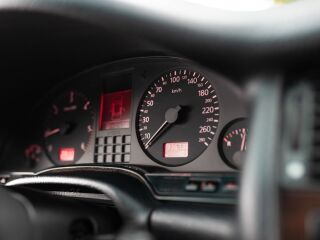 Audi A8 2.5 110kW