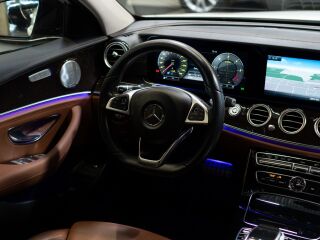 Mercedes-Benz E 220 d 4Matic AMG Night Package 2.0 143kW
