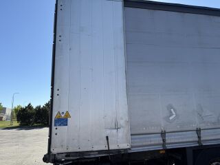 Schmitz Semitrailer Curtainsider Standard
