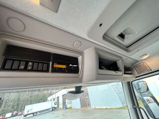 Volvo FL 240 4X2 EURO 5 + BOX + FRIGO THERMOKING EURO 5 179kW