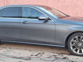 Mercedes-Benz E 220 AVANTGARDE 2.0 147kW