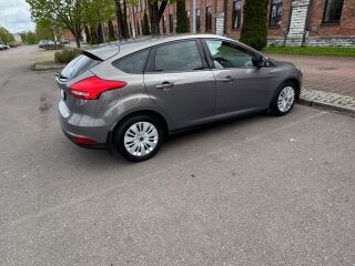 Ford Focus 1.6 77kW