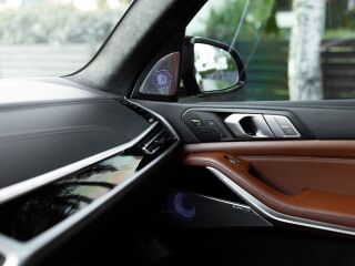 BMW X7 M-Sportpakett Individual B&W Shadowline 3.0 195kW