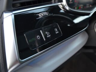 Audi Q8 S-Line 3.0 210kW