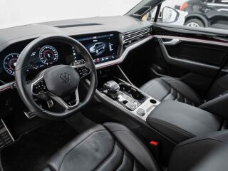 Volkswagen Touareg R-line 4Motion 3.0 250kW