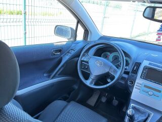 Toyota Corolla Verso 2.2 130kW