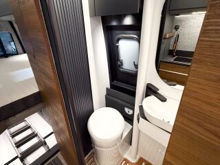 Adria SUPERTWIN 700SGX PTR MERCEDES-BENZ PREMIUM 2.0 140kW