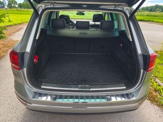 Volkswagen Touareg R-Line 3.0 V6 TDI 193kW