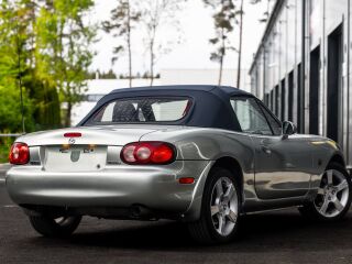 Mazda MX-5 1.6 81kW