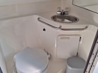 Sea Ray 250DA R6 221kW