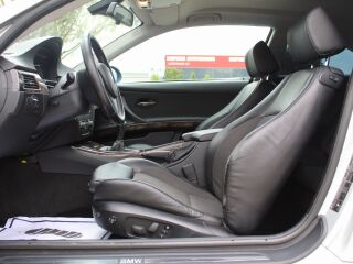 BMW 325 3.0 190kW