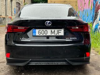 Lexus IS 300h 2.5 133kW