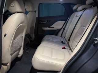 Jaguar F-Pace 2.0 177kW