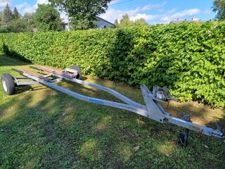 Four Winns 205 SUNDOWNER 3.3 Yamaha 225 hj V6 4-takti 165kW