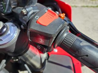 Honda CBR 900 RR FireBlade R4 111kW