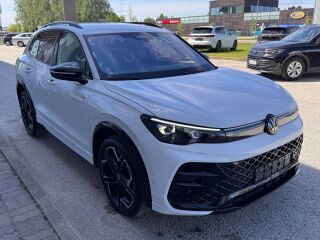 Volkswagen Tiguan Rline BlackStyle 1.5 200кВ