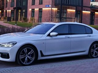 BMW 750 Li xDrive 4.4 330kW