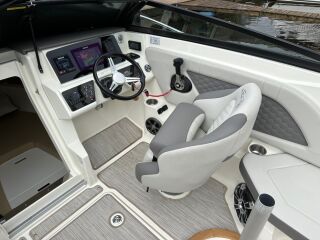 Sea Ray 230 Sun Sport 4.5 MerCruiser ECT 4.5L MPI Bravo III MCM  250 HJ  - 140h