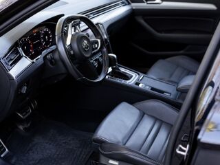 Volkswagen Passat Highline R-Line Premium Edition 1.5 R4 1.5TSI ACT 110kW