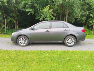 Toyota Corolla 1.6 91кВ