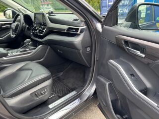 Toyota Highlander 2.5 140kW