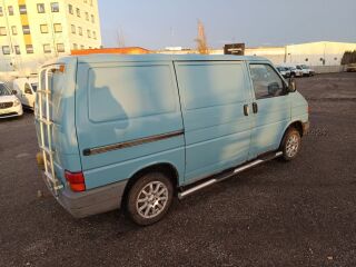 Volkswagen Transporter Kasten 2.4 TDI 57kW