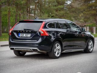Volvo V60 SUMMUM AWD TWIN ENGINE PLUG IN HYBRID FACELIFT 2.4 162kW