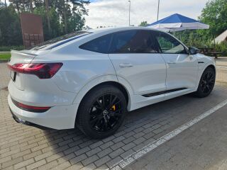 Audi e-tron E-tron Sportback 50 Quattro*S-Line*BLACK ED 158кВ