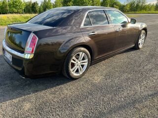 Lancia Thema 3.0 140кВ
