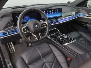 BMW 740 d xDrive M-Sportpakett 3.0 210кВ