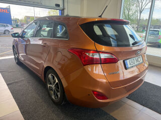 Hyundai i30 1.6 99kW