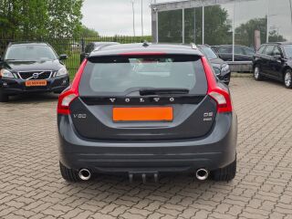 Volvo V60 SUMMUM 2.4 158kW
