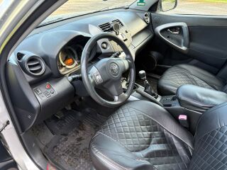 Toyota RAV4 2.2 100kW