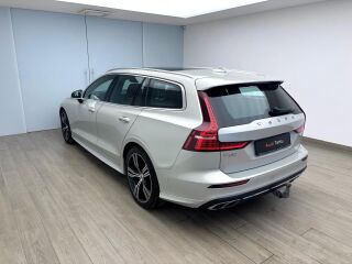 Volvo V60 T6 Inscription AWD 2.0 228кВ