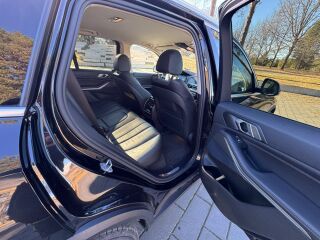 BMW X5 45e 3.0 r6 210кВ