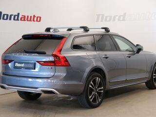 Volvo V90 Cross Country 2.0 D5 177kW