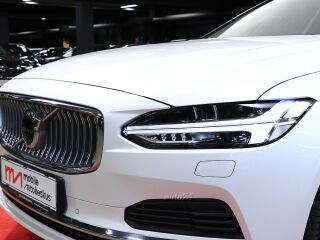 Volvo V90 AWD Inscription 2.0 T6 Recharge Plug-In 186кВ
