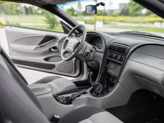 Ford Mustang 3.8 142кВ