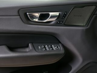 Volvo XC60 AWD BRIGHT RECHARGE INTELLI SAFE PRO MY23 2.0 T6 Recharge Long Range Plug-In-Hybrid 293kW