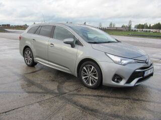 Toyota Avensis 2.0 105kW