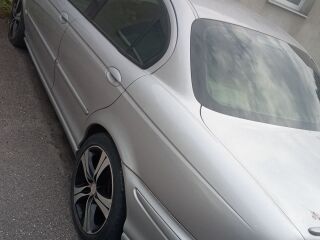 Jaguar X-Type 2.5