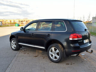 Volkswagen Touareg 4x4 2.5 128кВ