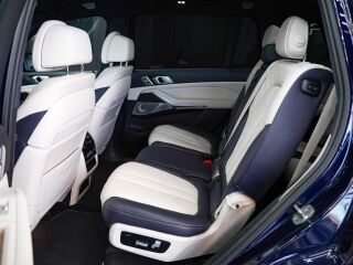 BMW X7 xDrive40d Individual Design Pure Excellence 3.0 250kW