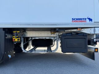 Schmitz Cargobull külmikpoolhaagis THERMO KING ADVANCER