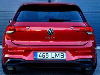 Volkswagen Golf GOLF 8 LIFE 1,0 ETSI 110H DSG 1.0 81кВ