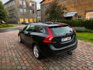 Volvo V60 2.0 120kW
