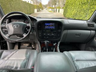 Toyota Land Cruiser 4.7 v8 2UZ-FE 173kW