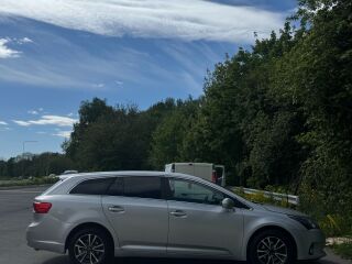 Toyota Avensis Sol Package 2.0 D-4D 91кВ