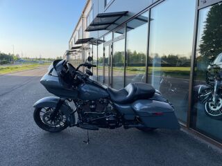 Harley-Davidson Road Glide V-Twin Milwaukee-Eight